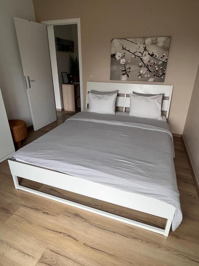 Pina'S Appartment Namur Zewnętrze zdjęcie